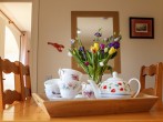 Tea tray with flowers